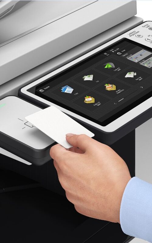 Sikker print og dokumenthåndtering med brugerautentificering på professionel multifunktionsprinter